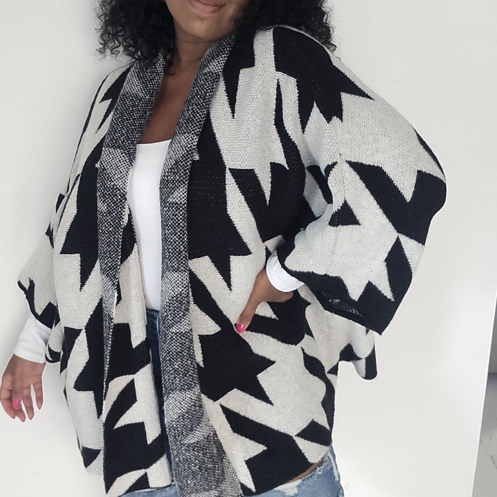Black and White Geometric Women's Sweater
